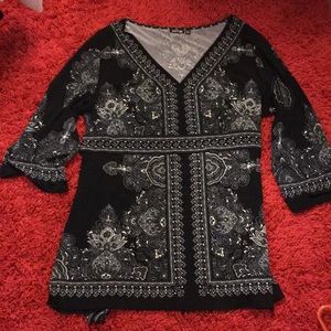 APT 9 Bohemian Look Top very cool design